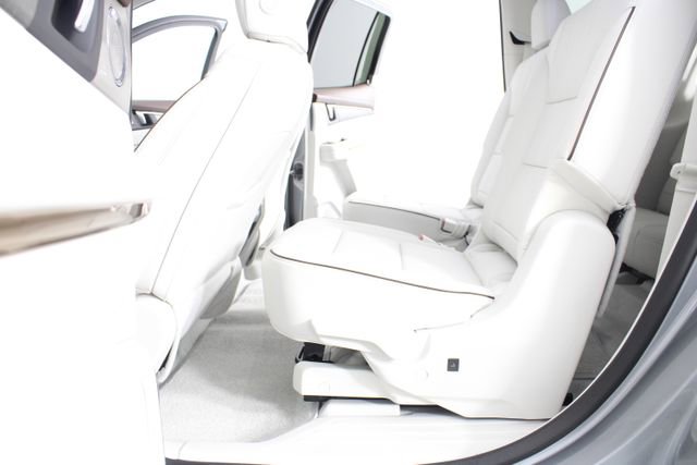 New 2026 Buick Enclave Avenir image 20