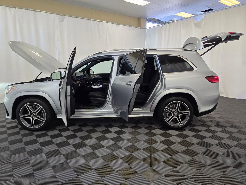 Used 2024 Mercedes-Benz GLS 450 GLS 450 image 12