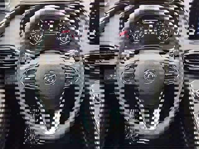 Used 2022 Hyundai Santa Fe SEL image 22