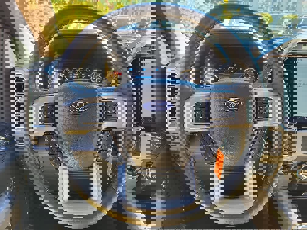 Used 2022 Ford F250 Lariat w/ Chrome Package image 11