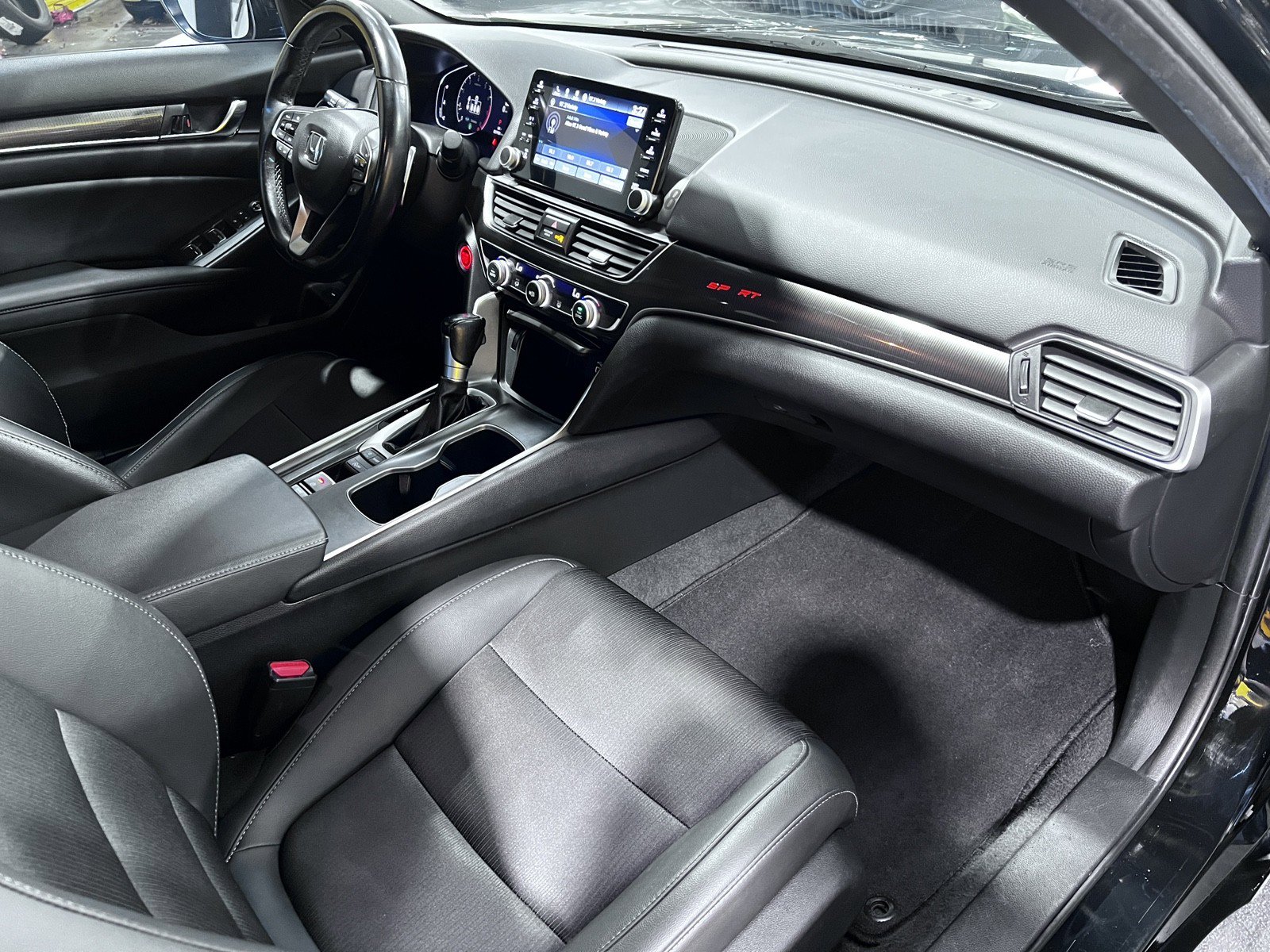 Used 2021 Honda Accord Sport image 15