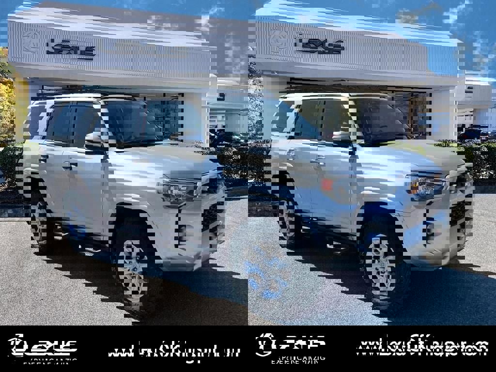 Used 2016 Toyota 4Runner SR5 image 7