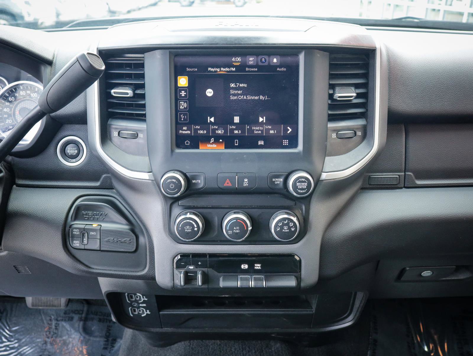 Used 2023 RAM 3500 Big Horn w/ Level 1 Equipment Group image 18