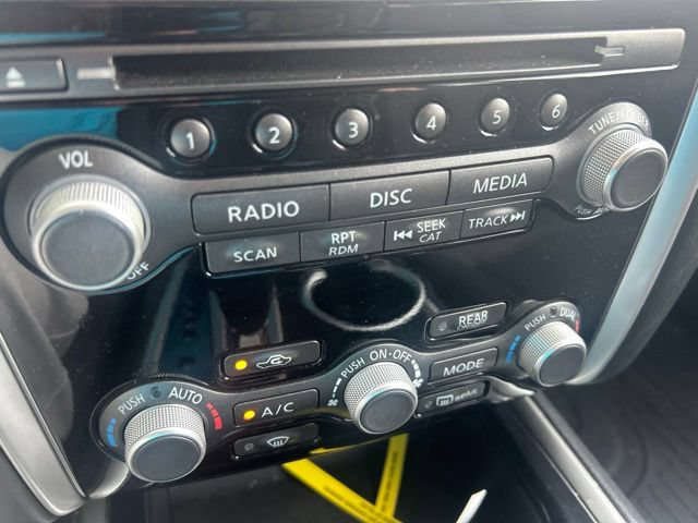 Used 2017 Nissan Pathfinder S AWD/4WD image 22