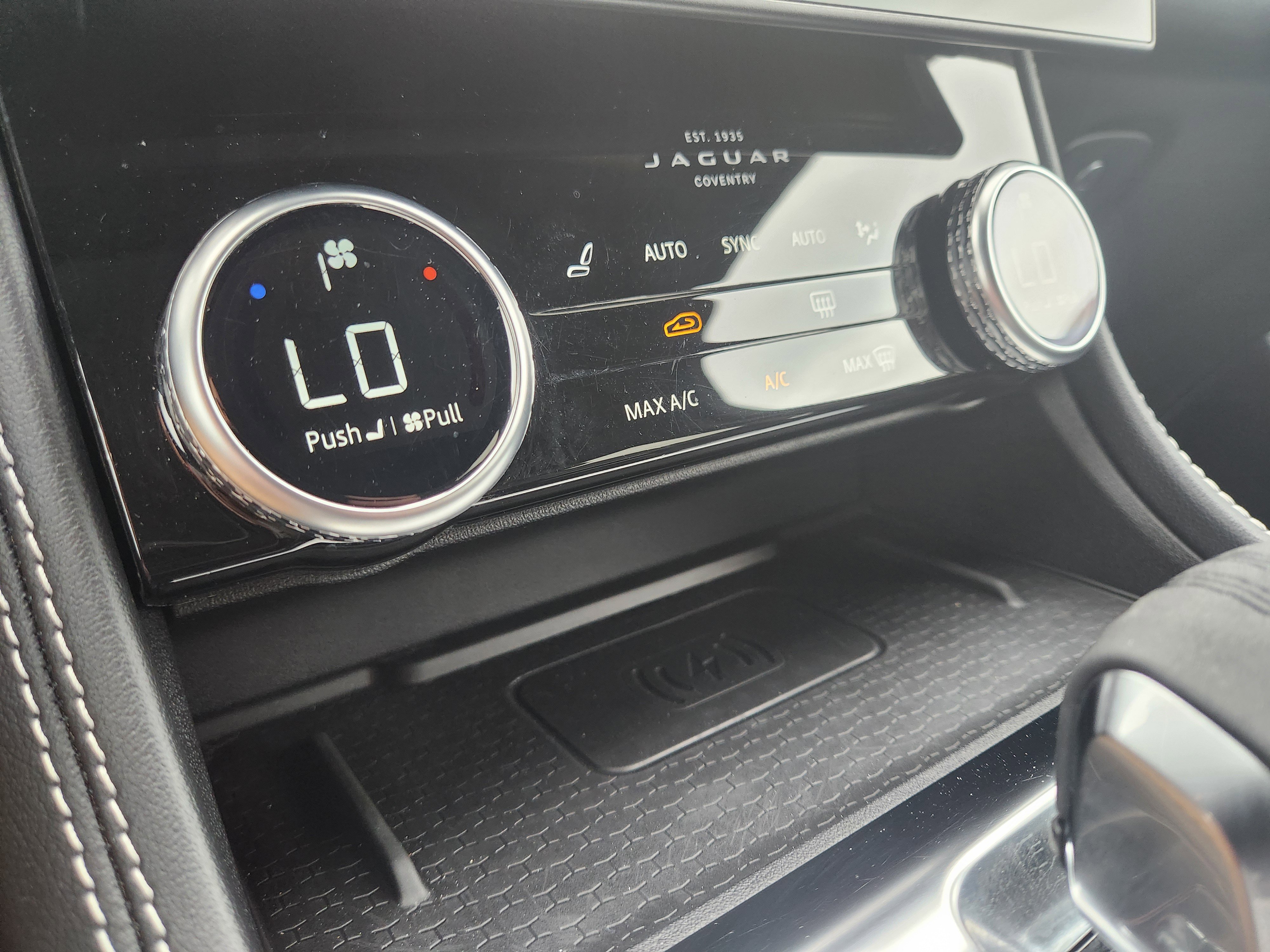 Used 2024 Jaguar F-PACE R-Dynamic S image 31