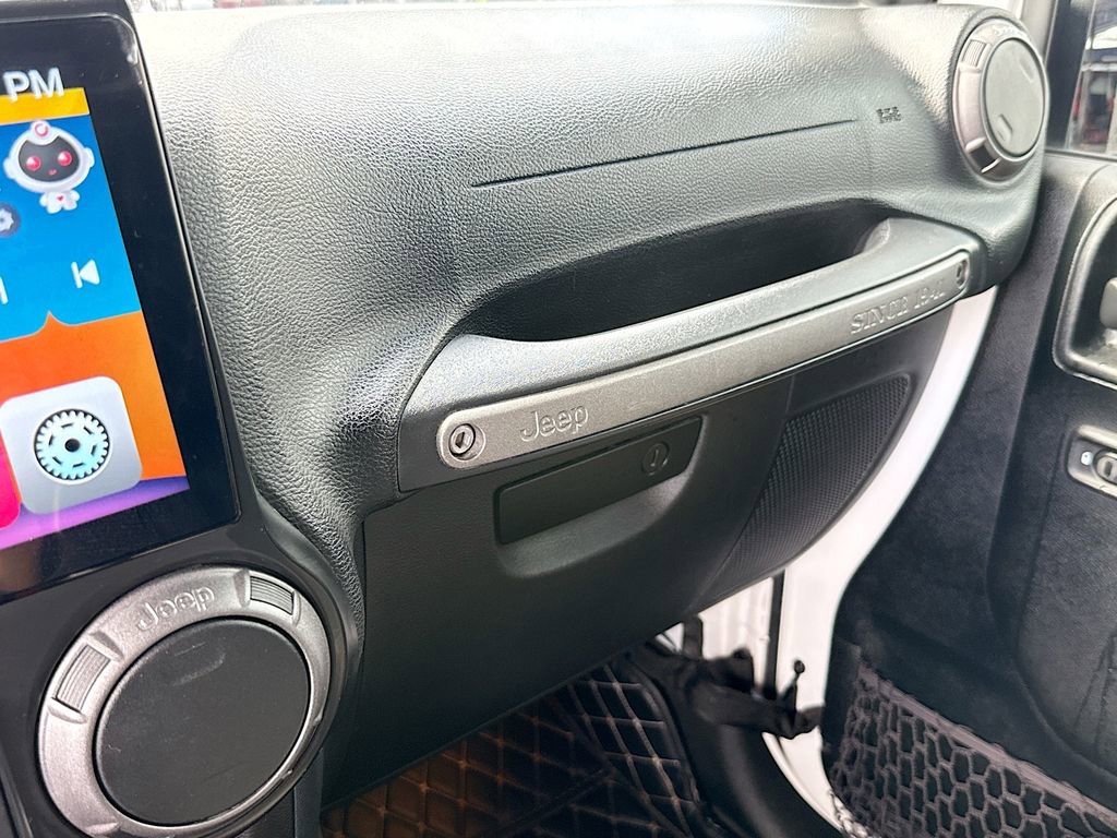 Used 2017 Jeep Wrangler Unlimited Sport image 22