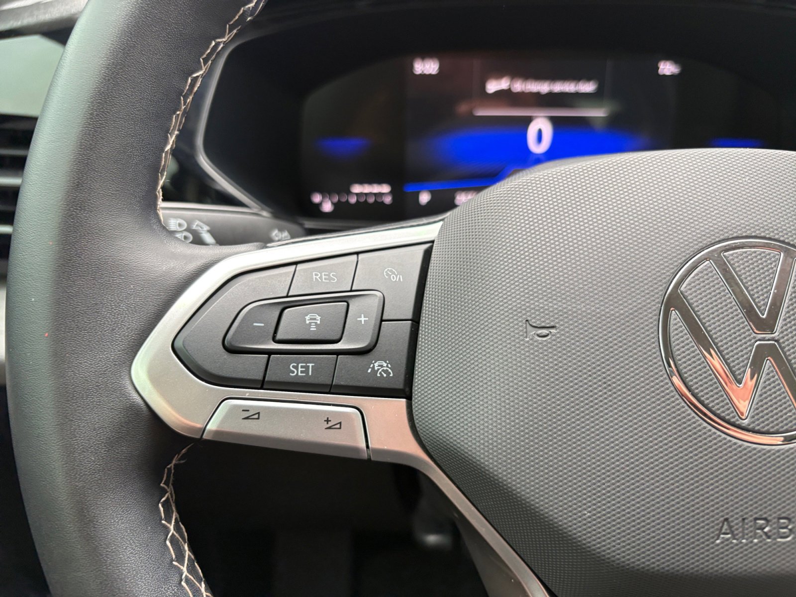 Certified 2024 Volkswagen Taos S w/ MDO Package image 15