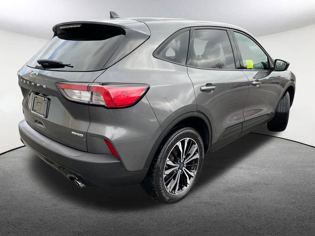 Certified 2021 Ford Escape SE w/ SE Sport Appearance Package image 17