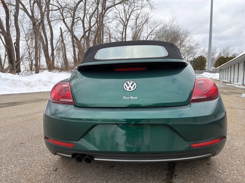 Used 2017 Volkswagen Beetle 1.8T Classic image 4