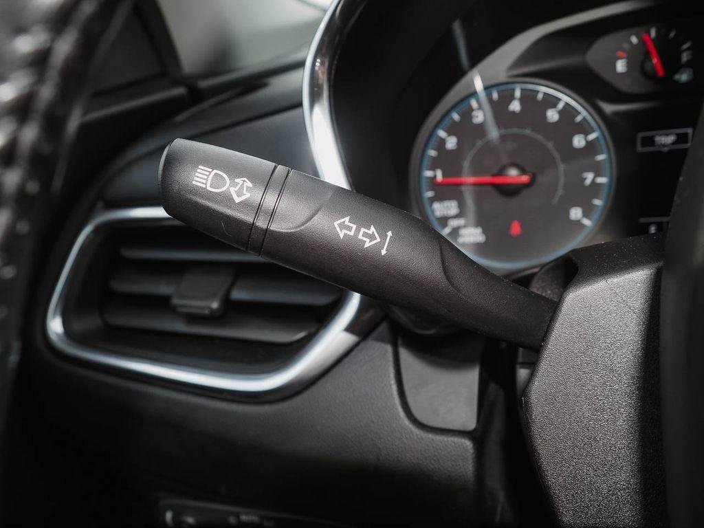 Certified 2018 Chevrolet Equinox LT FWD image 28