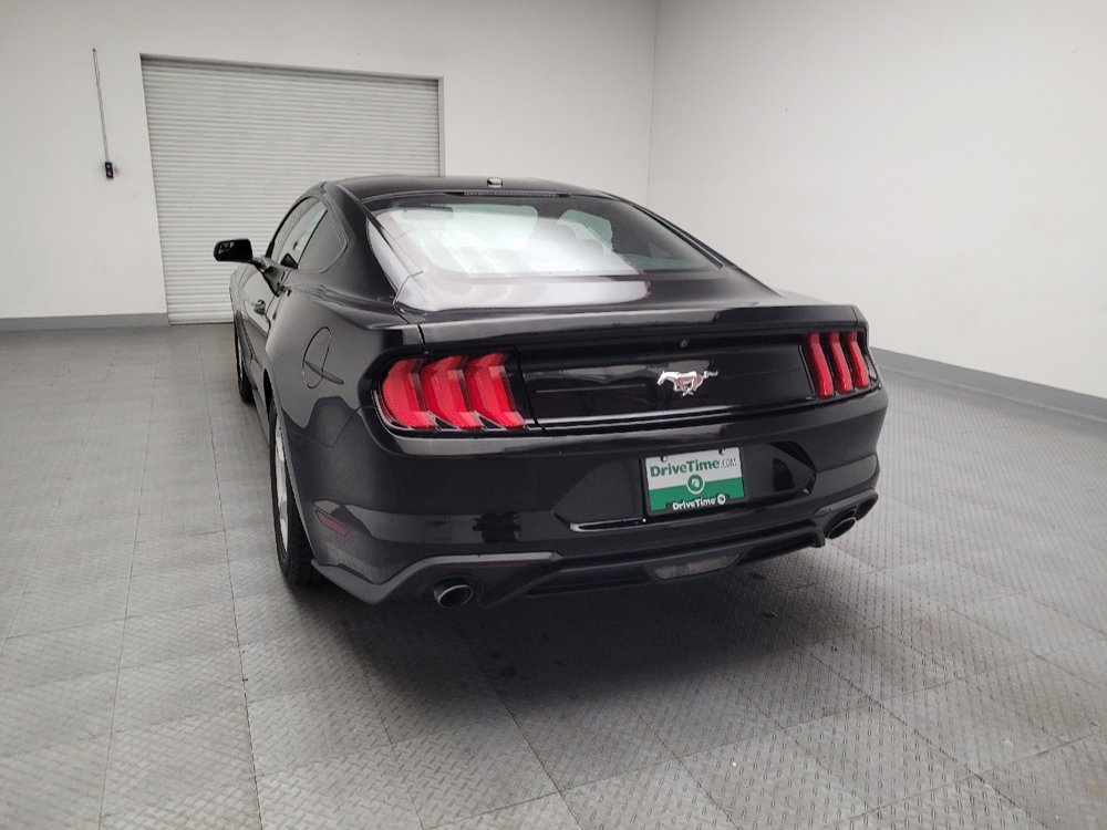 Used 2019 Ford Mustang Coupe image 6