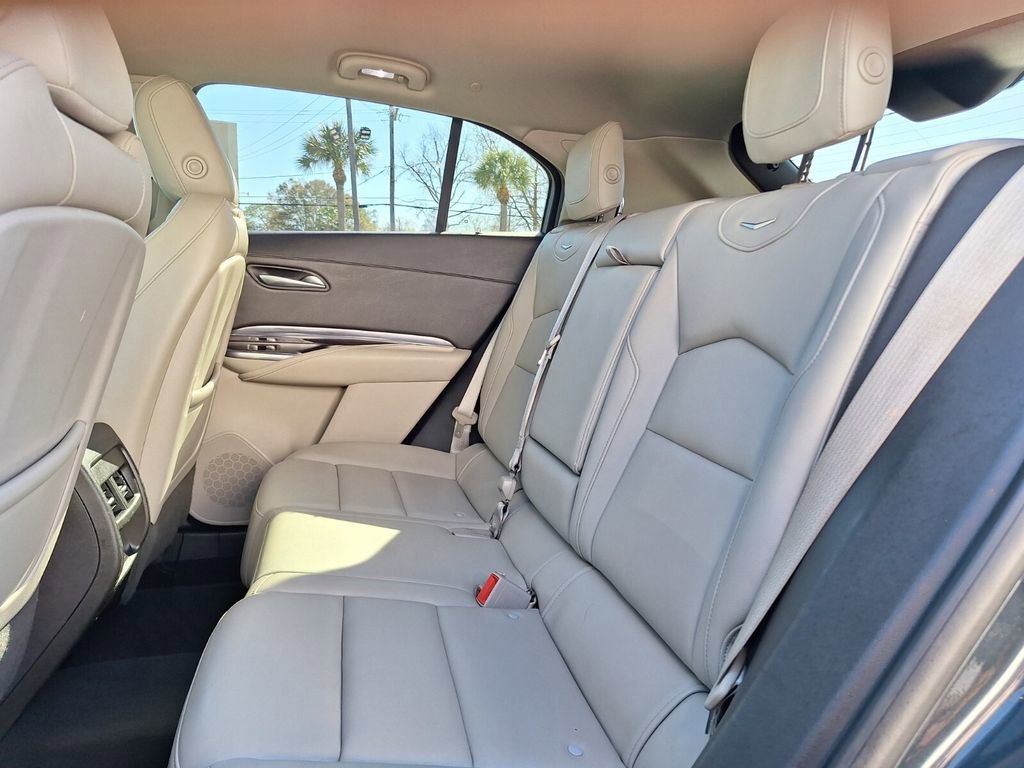 Used 2019 Cadillac XT4 Luxury image 24