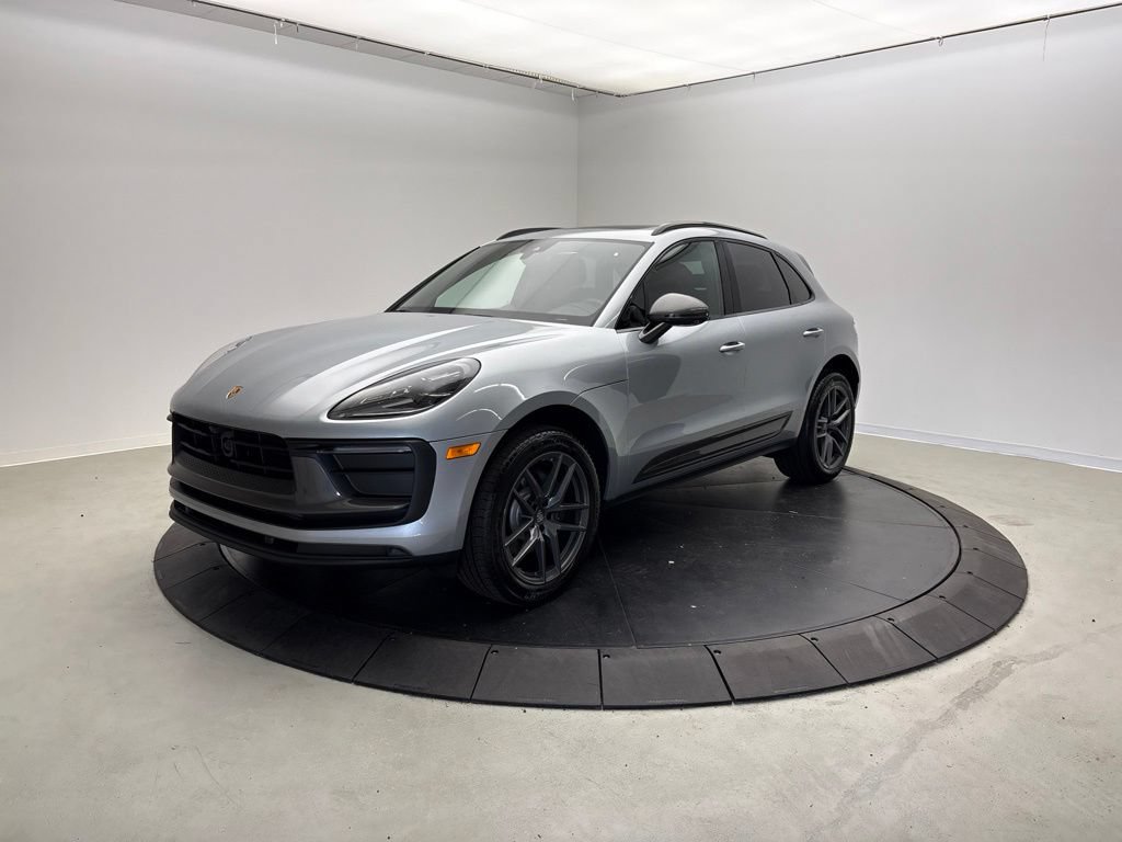 New 2026 Porsche Macan AWD/4WD image 1