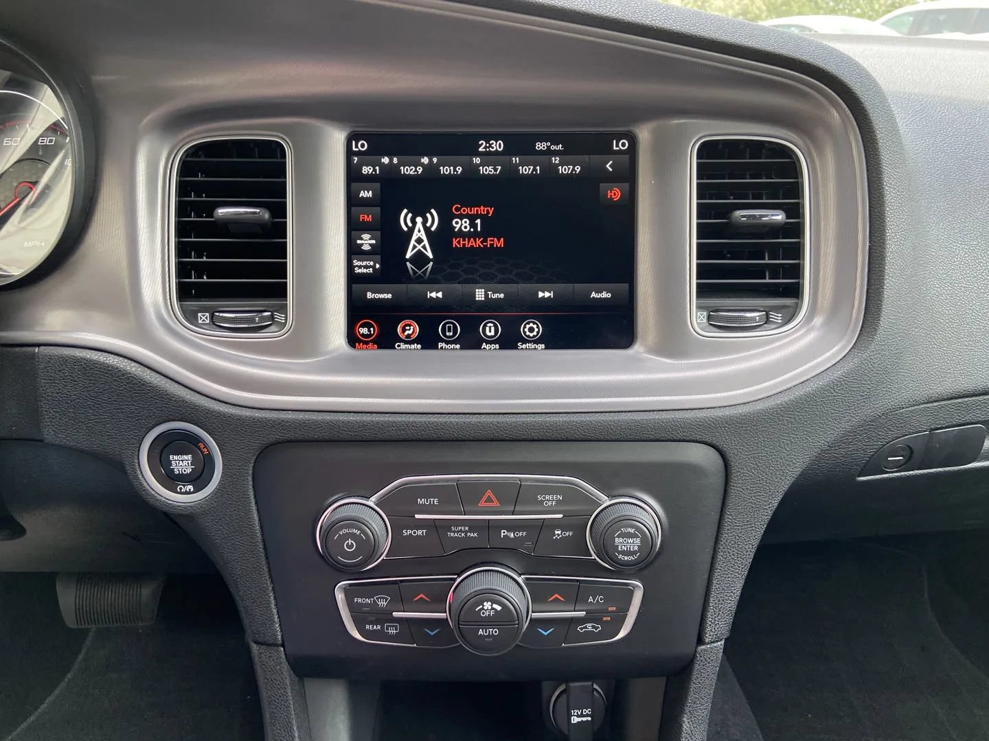 Used 2023 Dodge Charger SXT AWD/4WD image 18