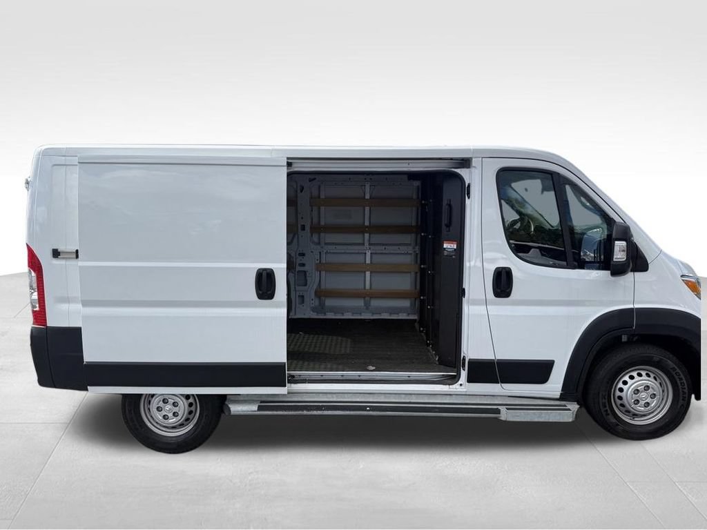 Used 2025 RAM ProMaster 2500 w/ U-Haul Equipment Group FWD image 9