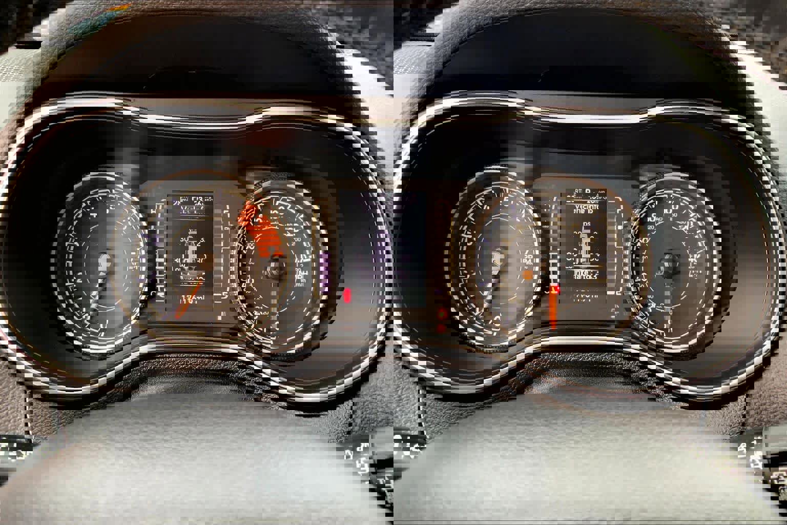 Used 2019 Jeep Cherokee Latitude Plus image 19