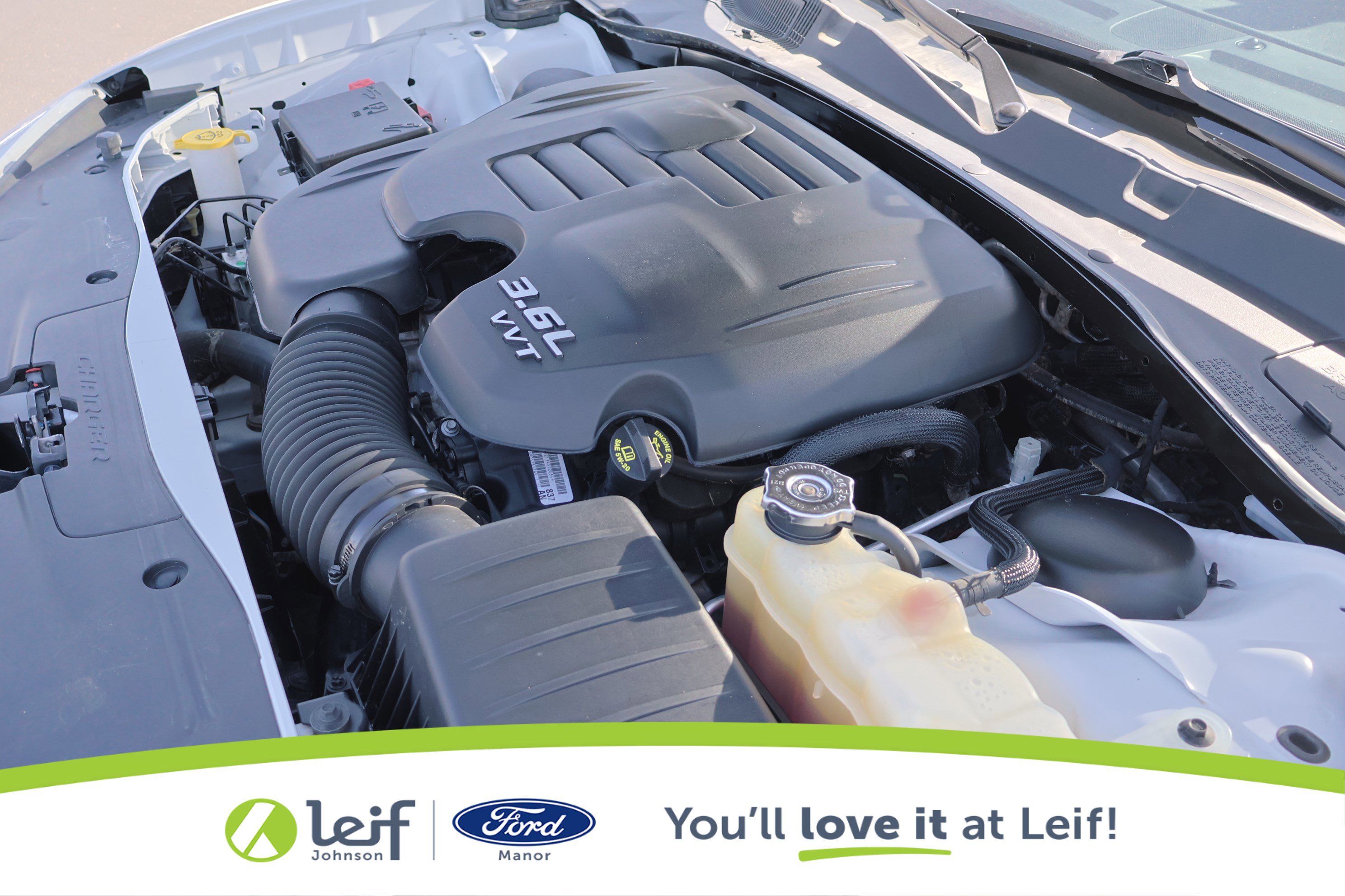 Used 2021 Dodge Charger SXT image 35