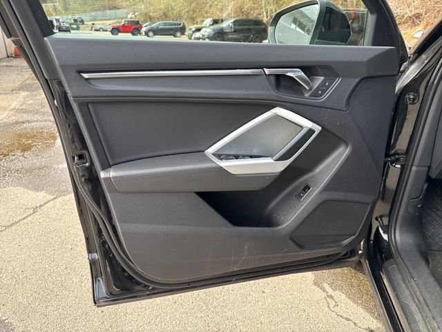 Used 2021 Audi Q3 2.0T Premium image 24