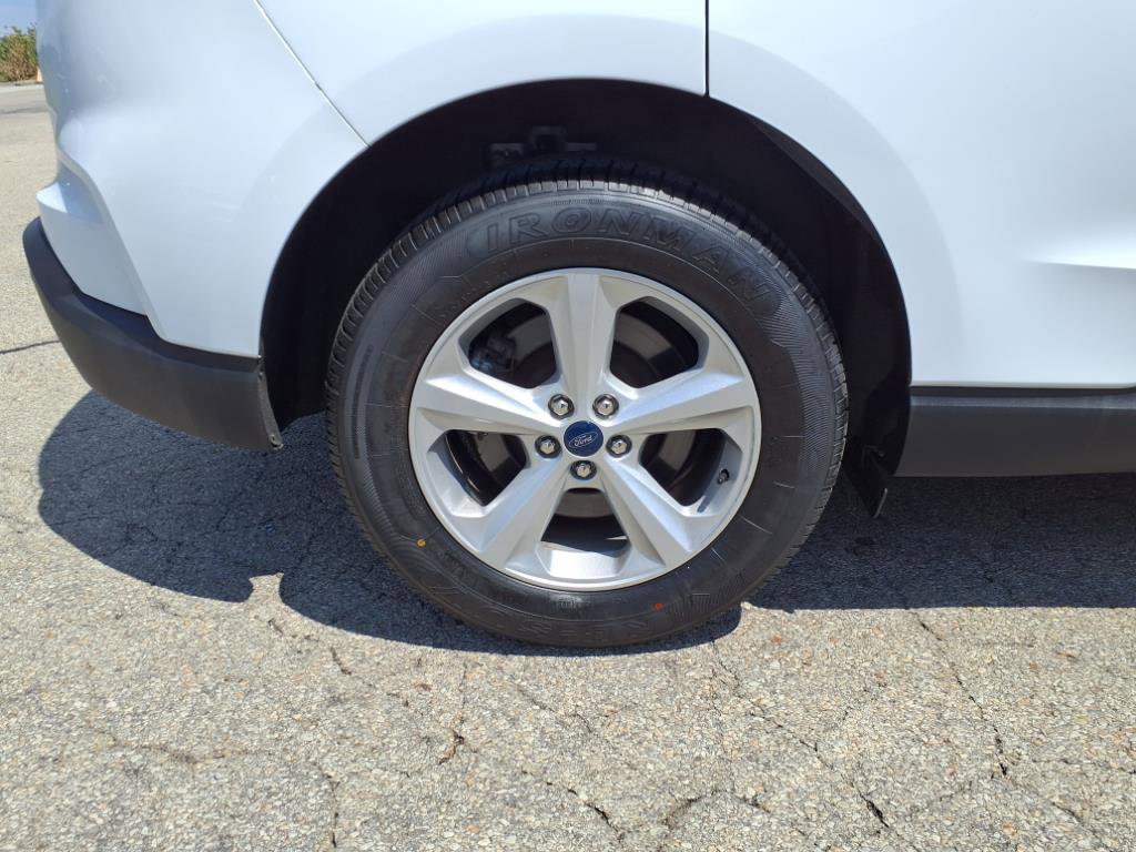 Certified 2022 Ford Edge SE image 7