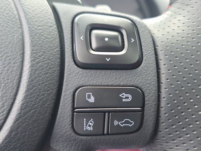 Used 2024 Chrysler Pacifica Limited FWD image 28