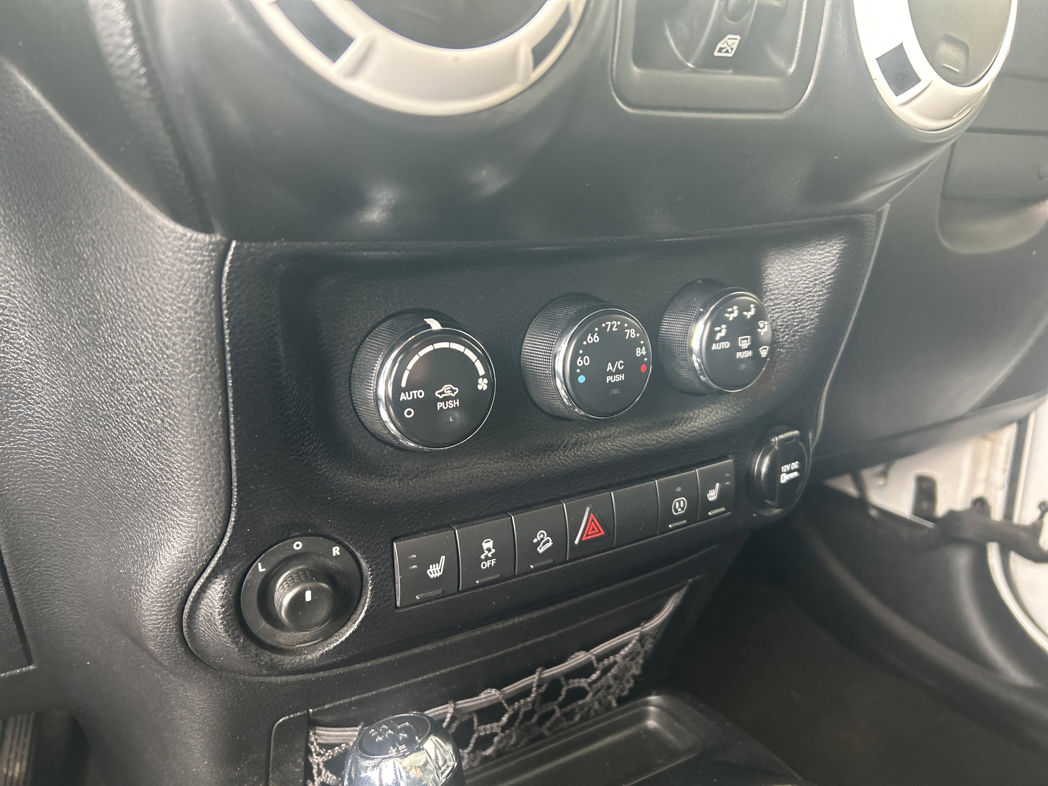 Used 2014 Jeep Wrangler Polar Edition image 19