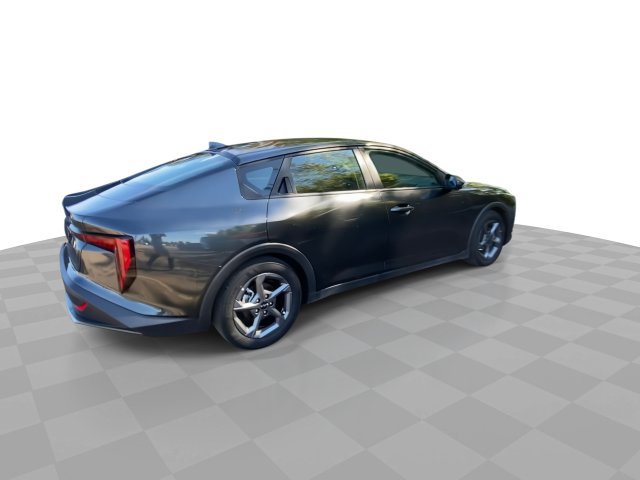 Used 2025 Kia K4 FWD image 2
