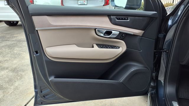 New 2026 Volvo XC90 B6 Plus w/ Protection Package image 13