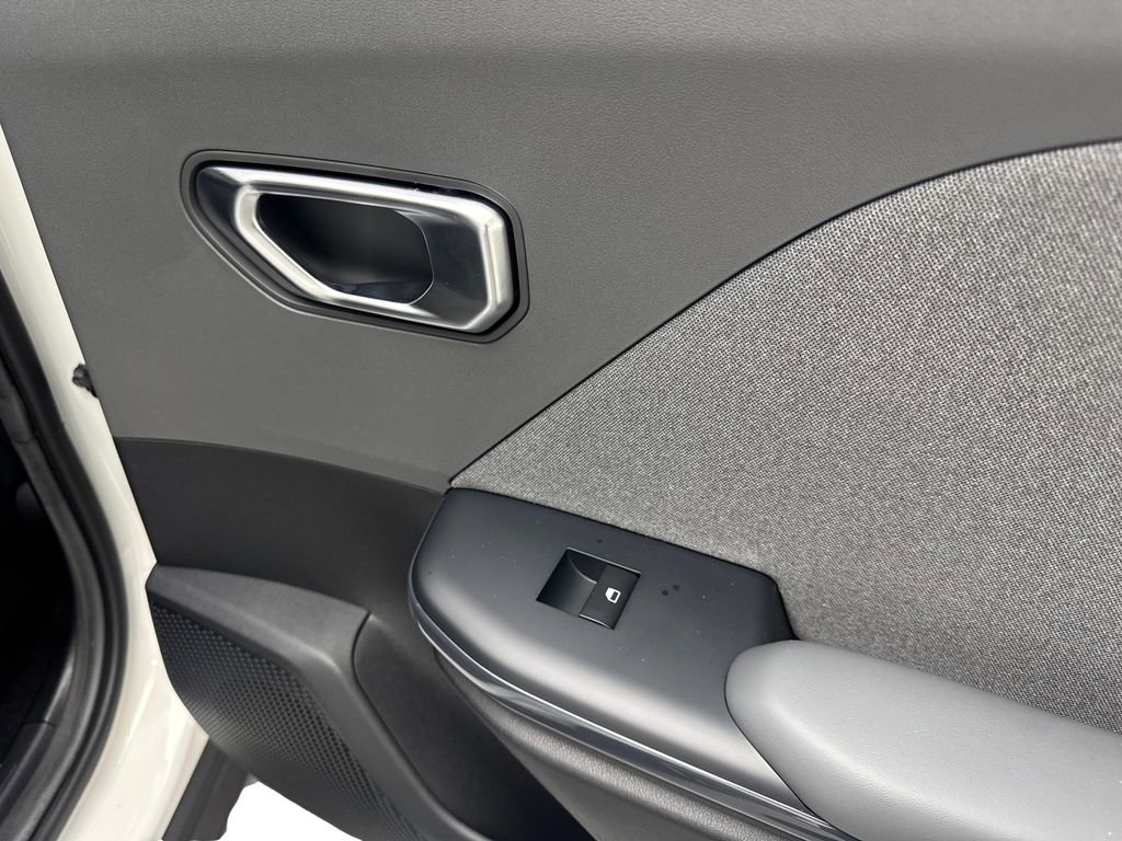 Used 2025 Kia K4 EX FWD image 43