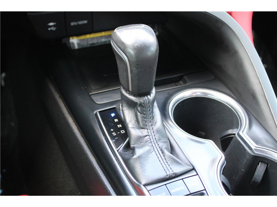 Used 2019 Toyota Camry XSE FWD image 24