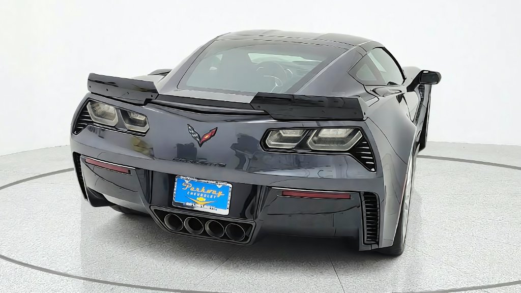 Used 2017 Chevrolet Corvette Z06 RWD image 6
