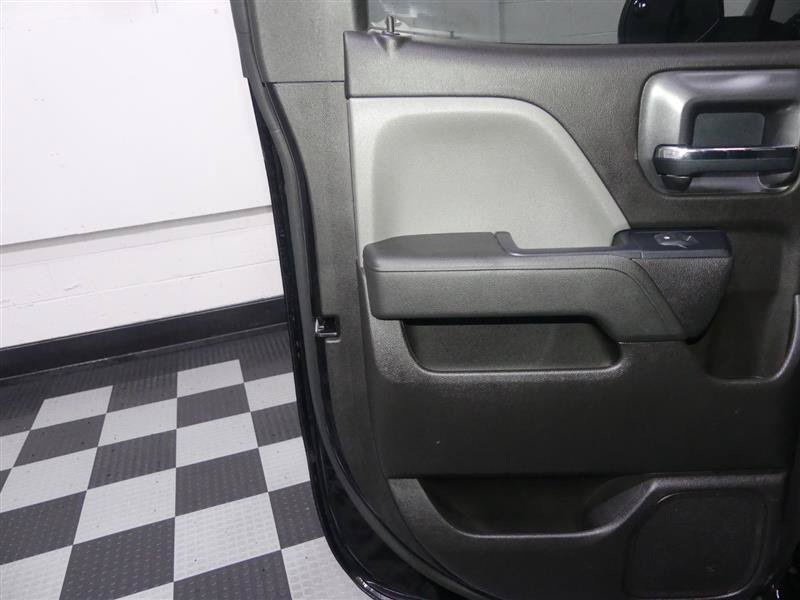 Used 2018 Chevrolet Silverado 1500 W/T w/ Black Out Edition AWD/4WD image 22