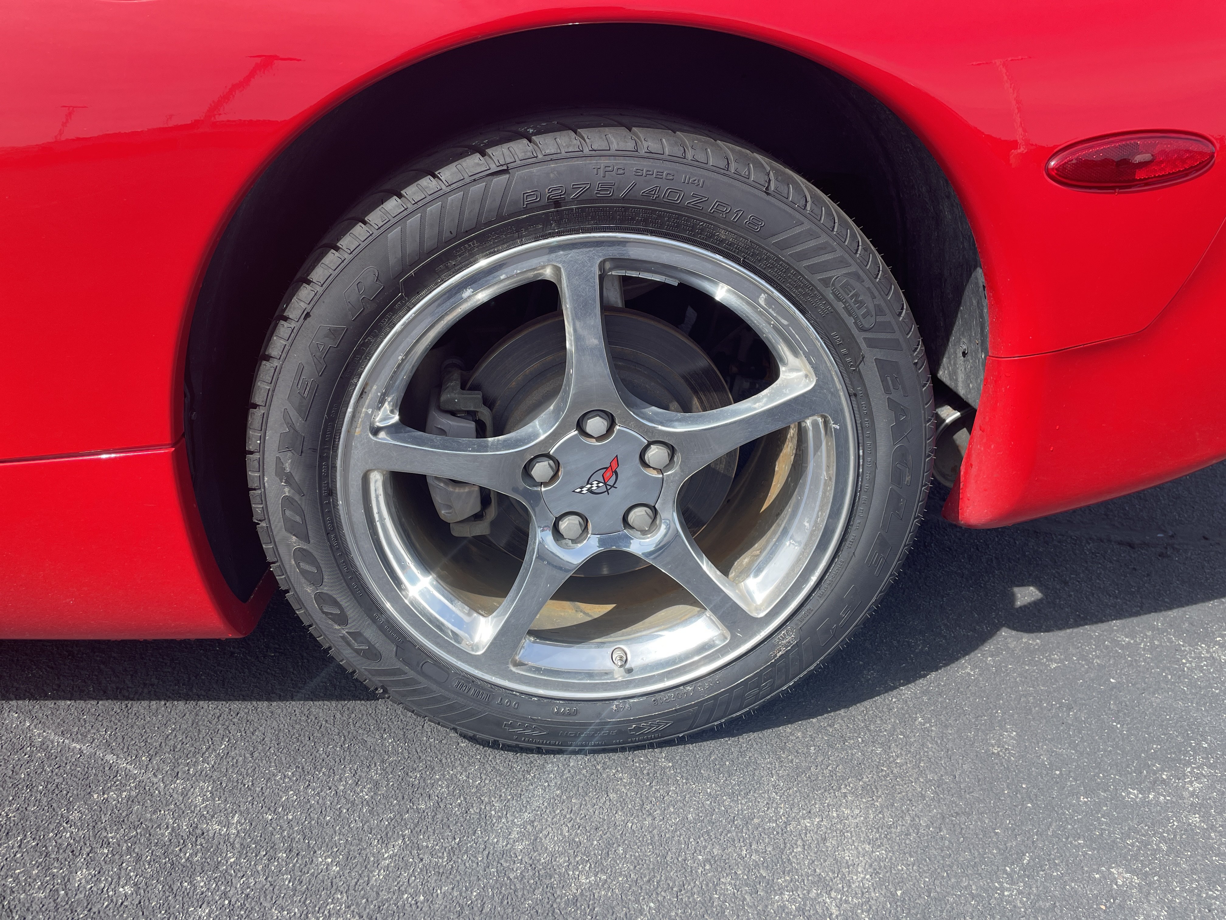 Used 2001 Chevrolet Corvette Convertible w/ Preferred Equipment Group2 RWD image 23