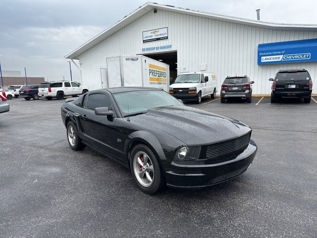 Used 2006 Ford Mustang GT RWD image 7