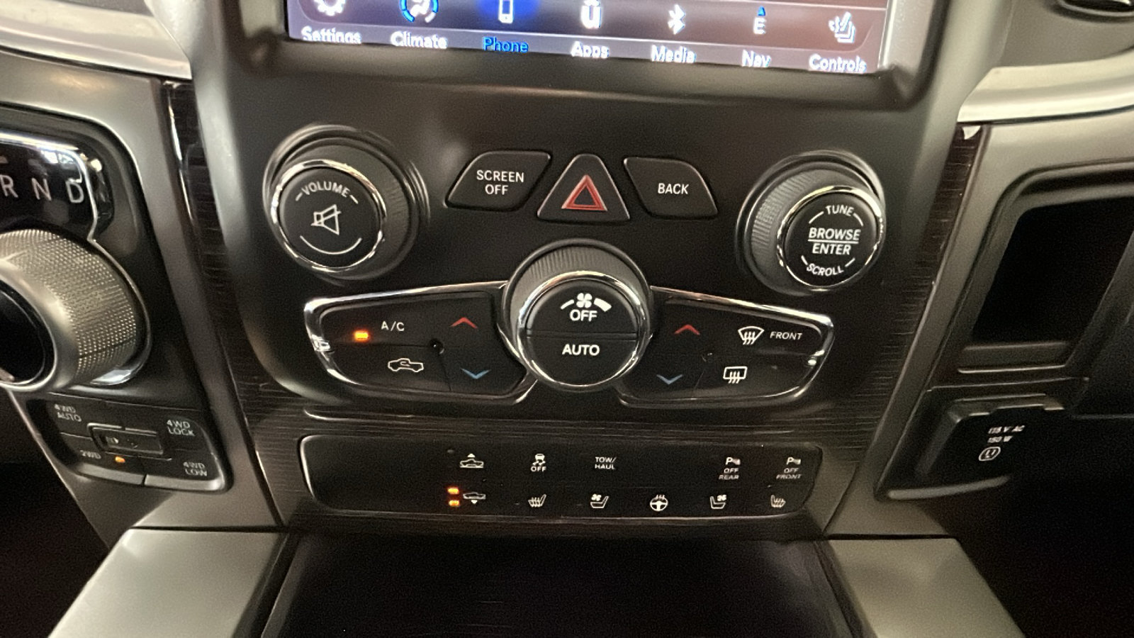 Used 2018 RAM 1500 Limited AWD/4WD image 26