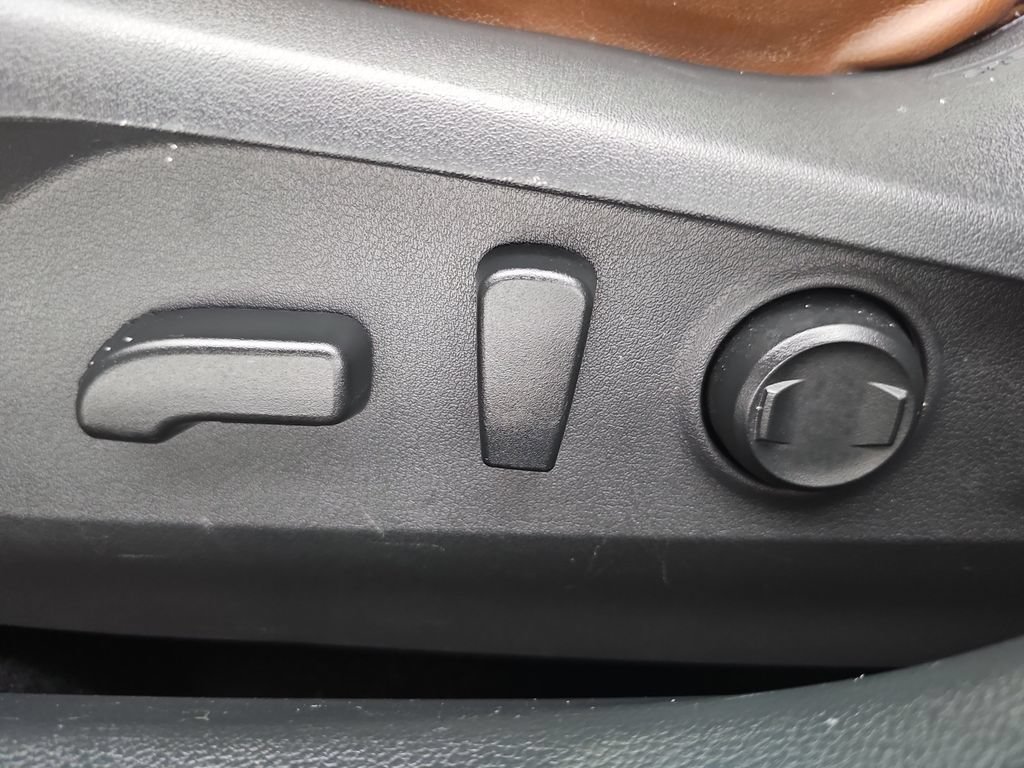 Used 2020 Subaru Outback Touring AWD/4WD image 42