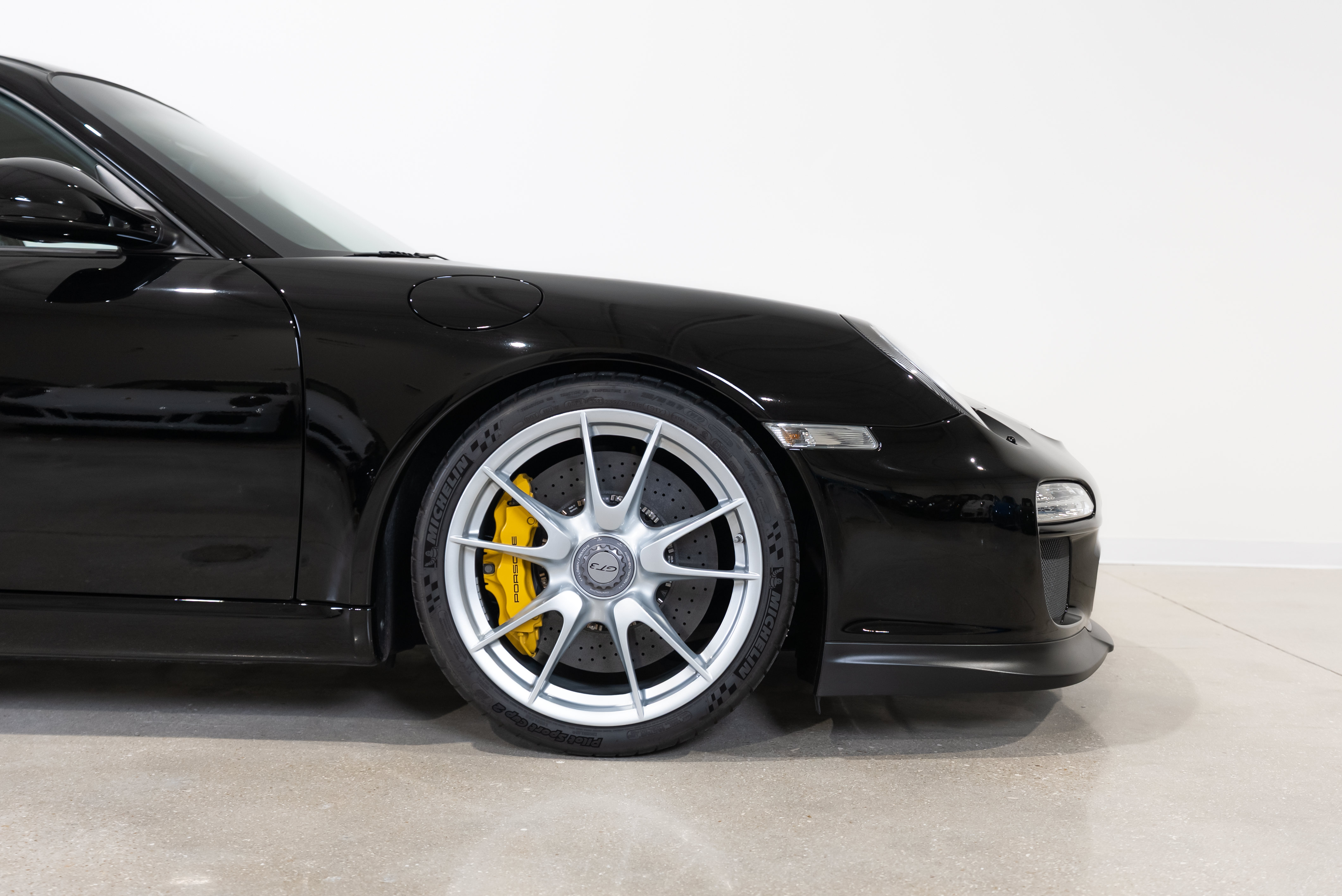 Used 2010 Porsche 911 GT3 RWD image 25