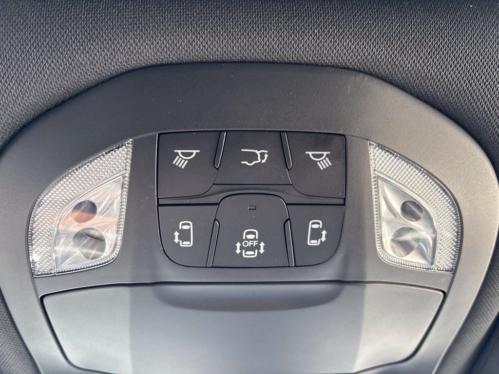 New 2027 Chrysler Pacifica Limited w/ Family Tech Group FWD image 45