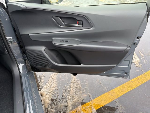 New 2026 Toyota Prius LE image 39