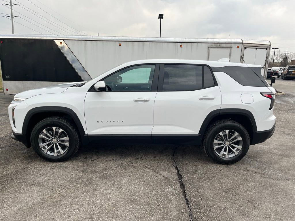 New 2026 Chevrolet Equinox LT w/ Safety and Technology Package image 4