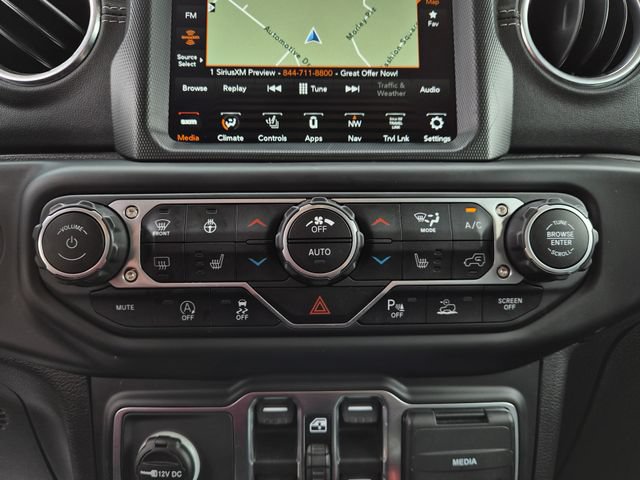 Used 2021 Jeep Wrangler Unlimited Sahara AWD/4WD image 24