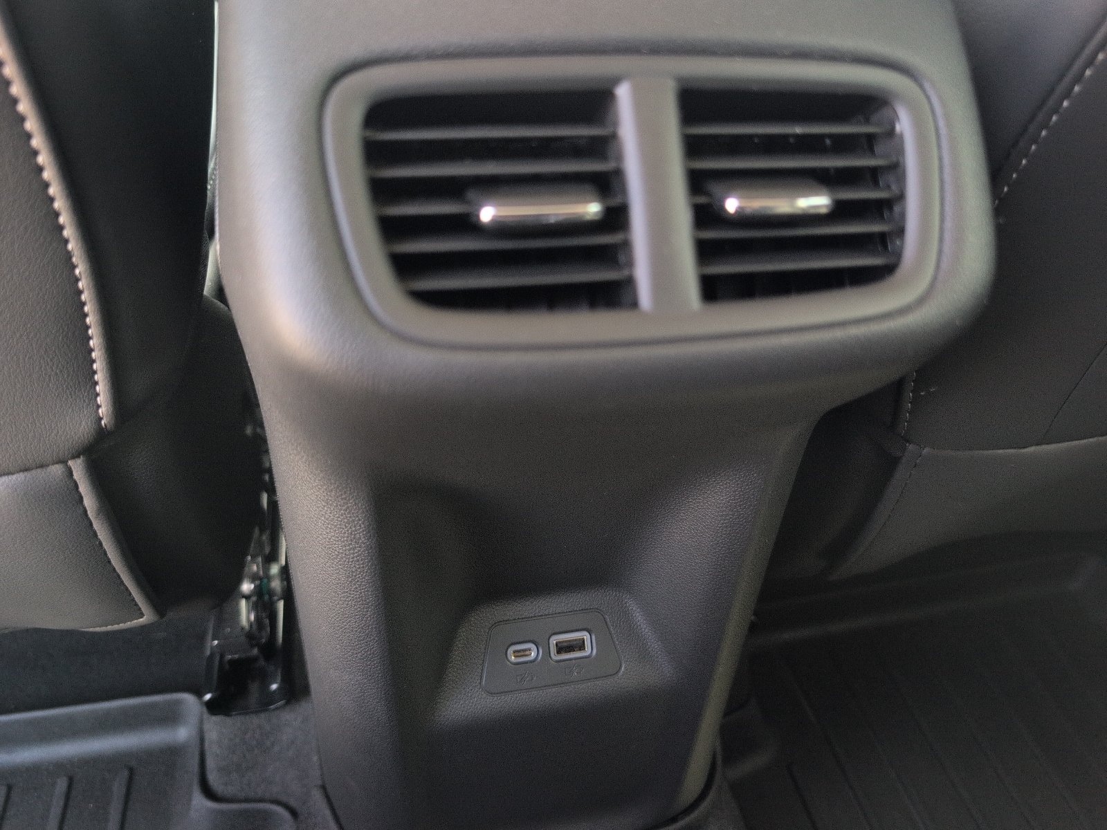 Used 2023 Buick Envision Preferred w/ Sport Touring Package AWD/4WD image 14