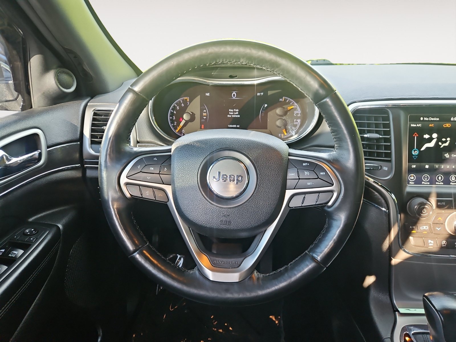 Used 2018 Jeep Grand Cherokee Limited AWD/4WD image 12