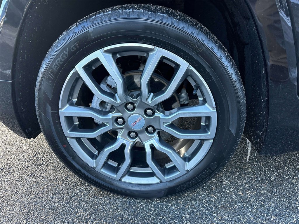 Used 2022 GMC Terrain Denali w/ LPO, Floor Liner Package image 30