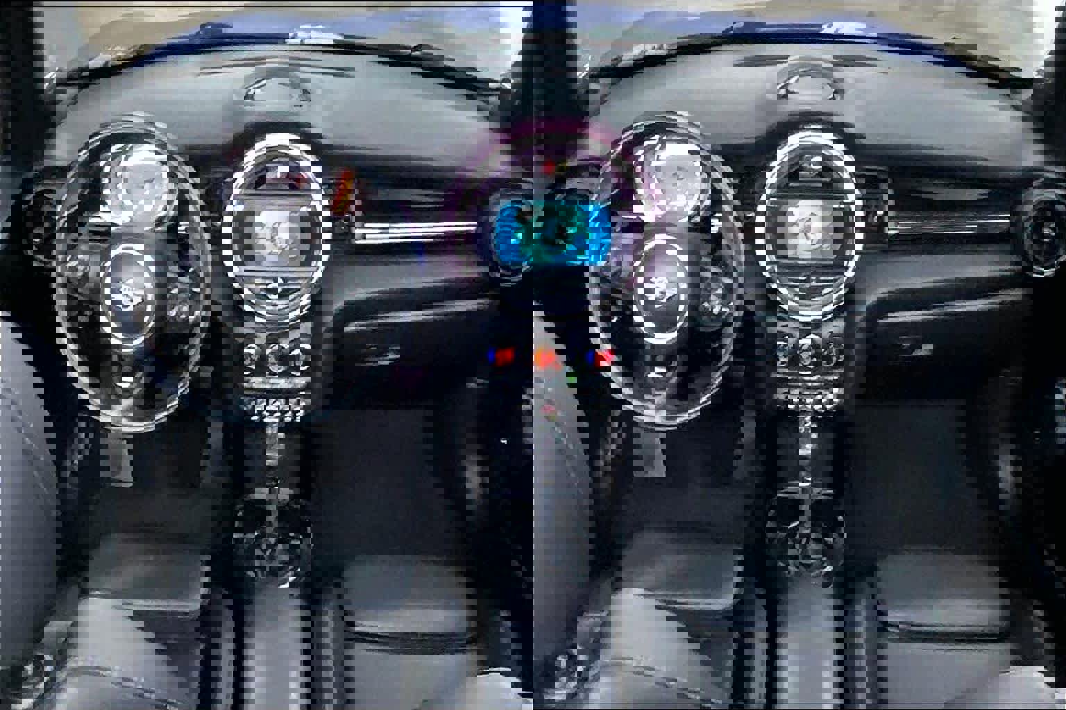 Used 2019 MINI Cooper S w/ Premium Package image 17