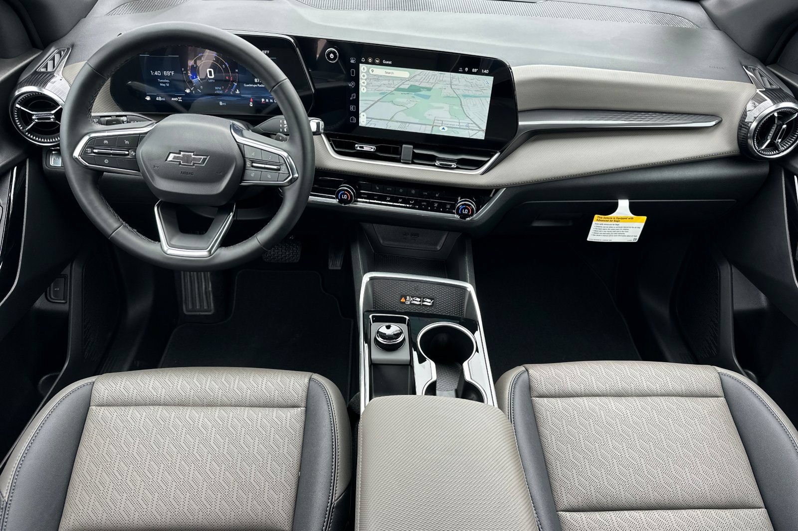 New 2026 Chevrolet Equinox LT w/ Convenience Package II AWD/4WD image 13