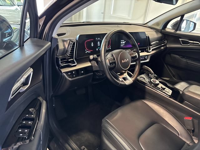 Used 2023 Kia Sportage EX AWD/4WD image 6