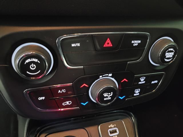 Used 2019 Jeep Compass Altitude image 33