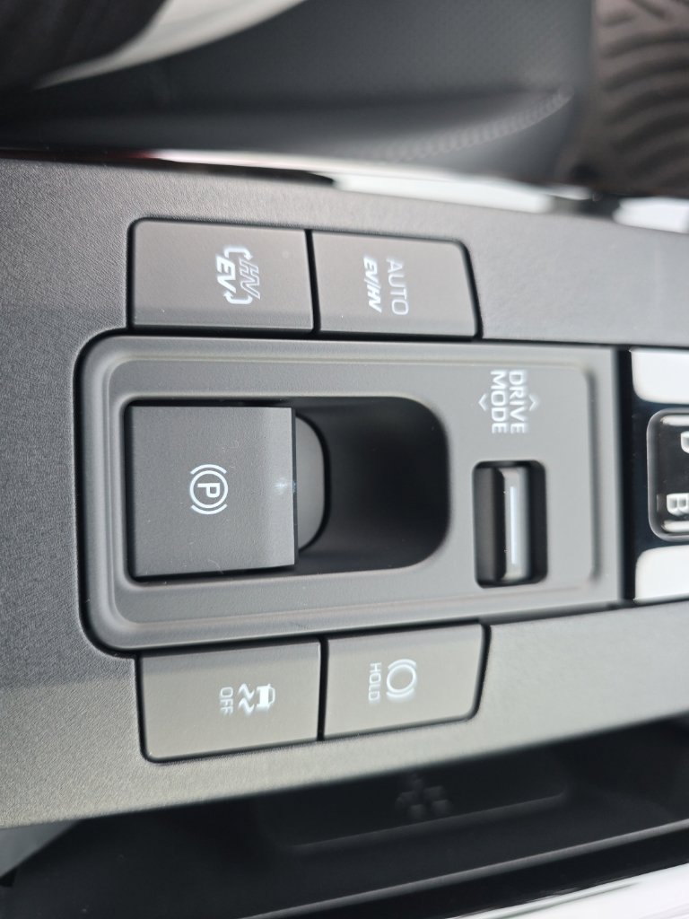 New 2026 Toyota Prius Plug-In Hybrid FWD image 23