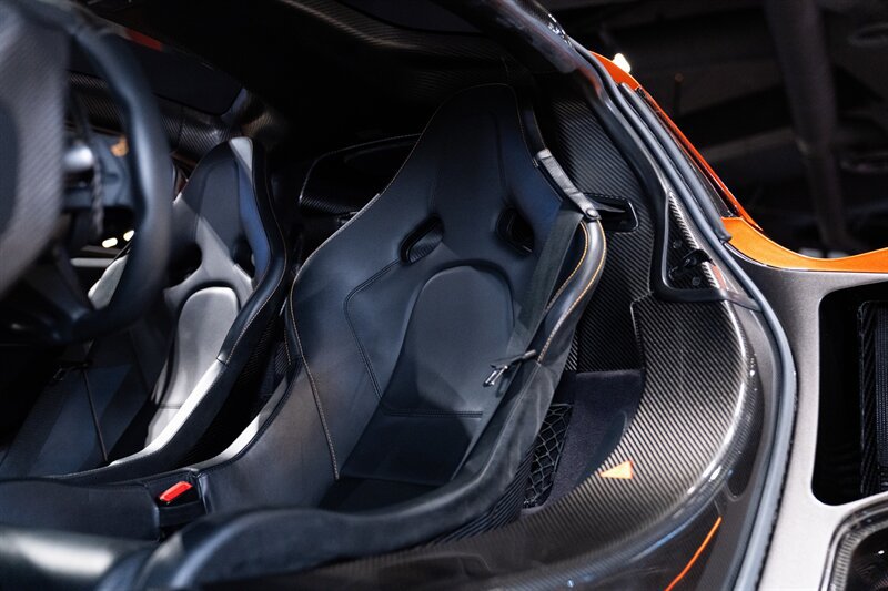 Used 2014 McLaren P1 RWD image 14
