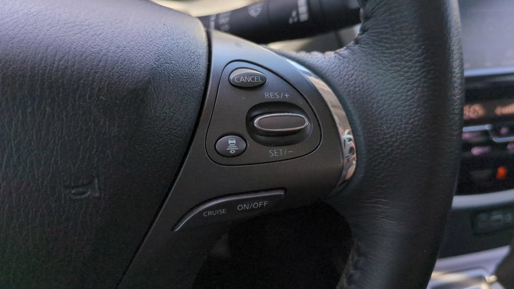 Used 2023 Nissan Murano SV w/ SV Midnight Edition Package FWD image 23